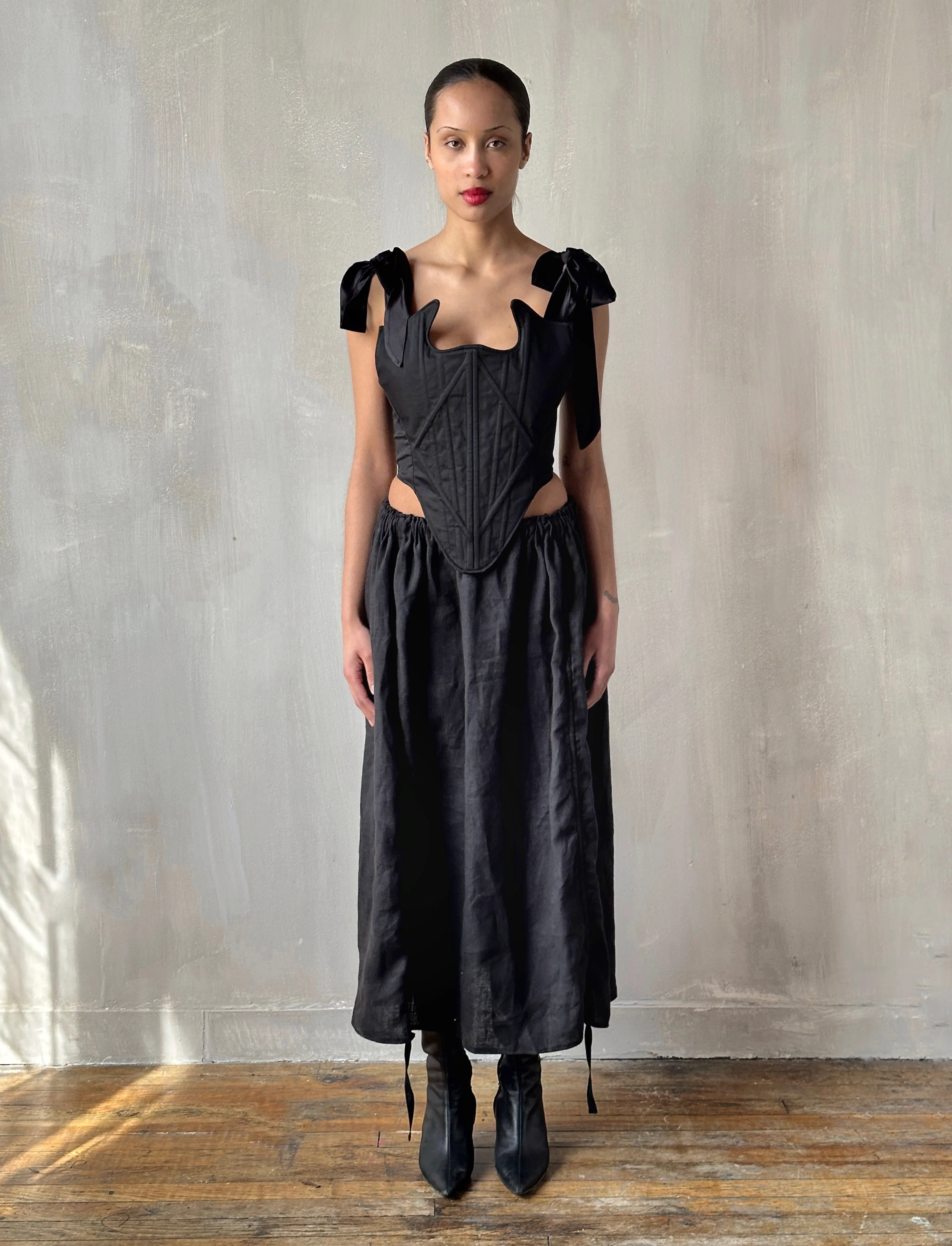 Black Four-Way Drawstring Skirt in Linen (Pre-Order) - Image 11