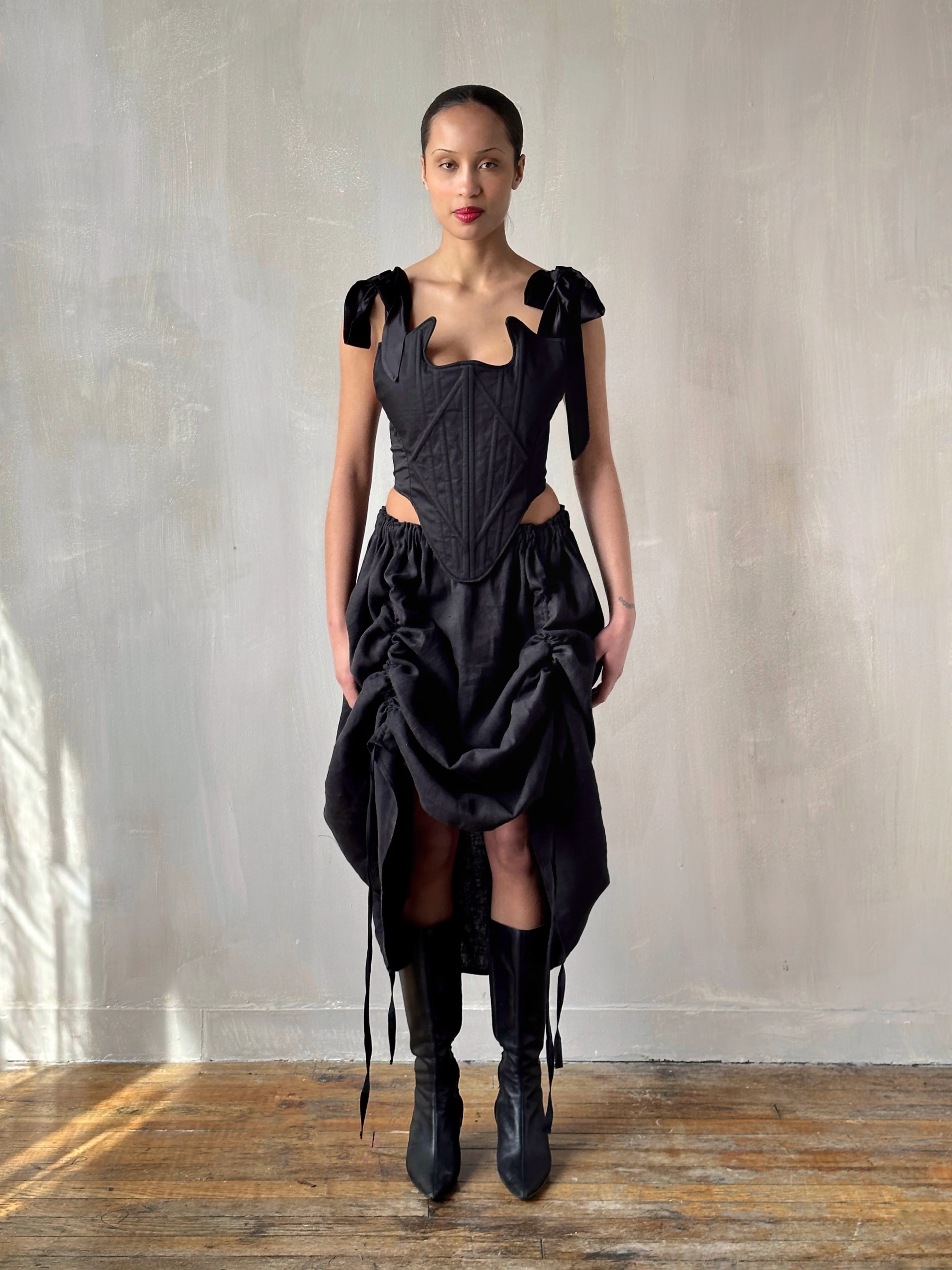 Black Four-Way Drawstring Skirt in Linen (Pre-Order) - Image 9