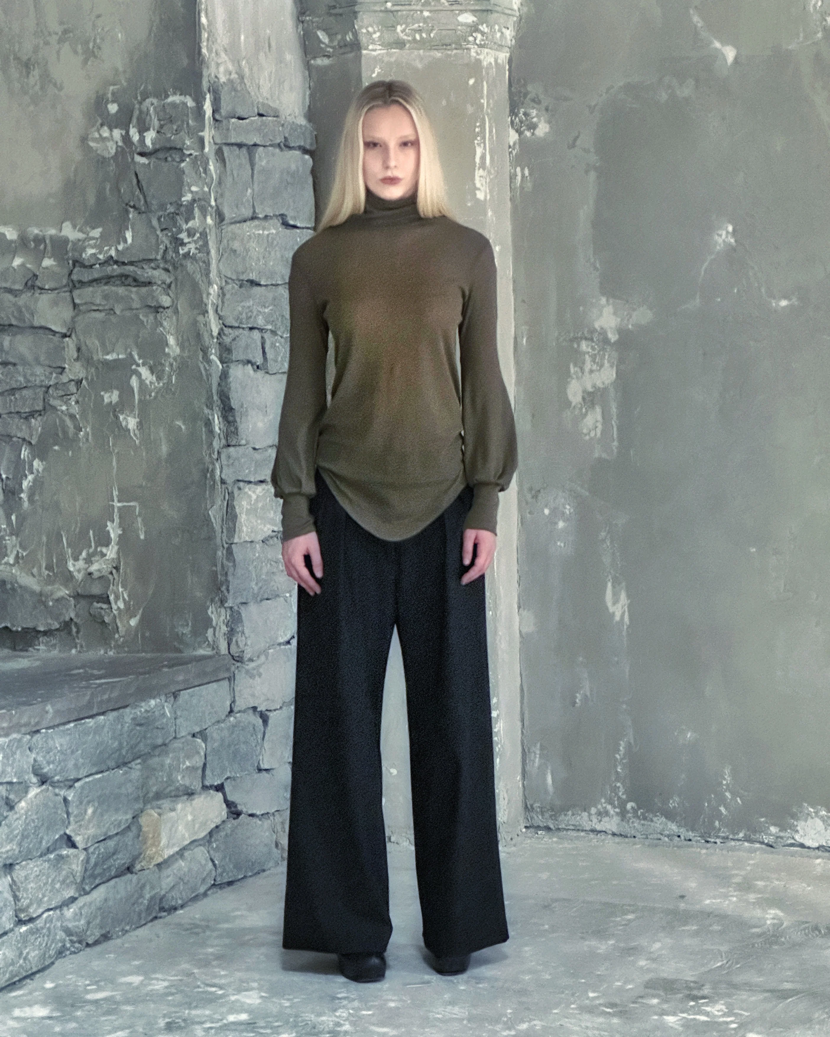 Bishop Sleeve Hourglass Tunic (Moss Green) - Image 5