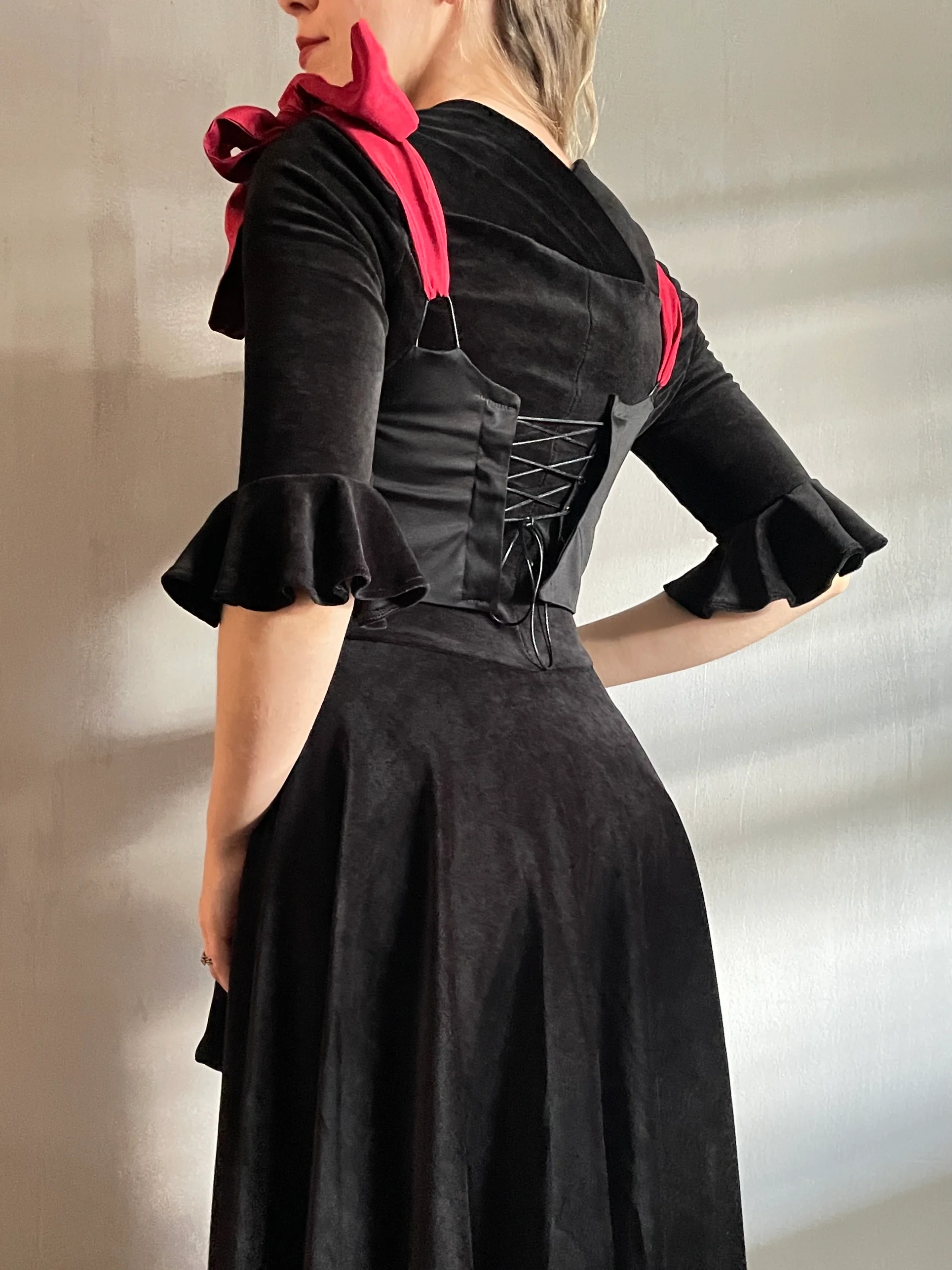 FW 2021: Unicorn in Captivity Bustier - Image 6