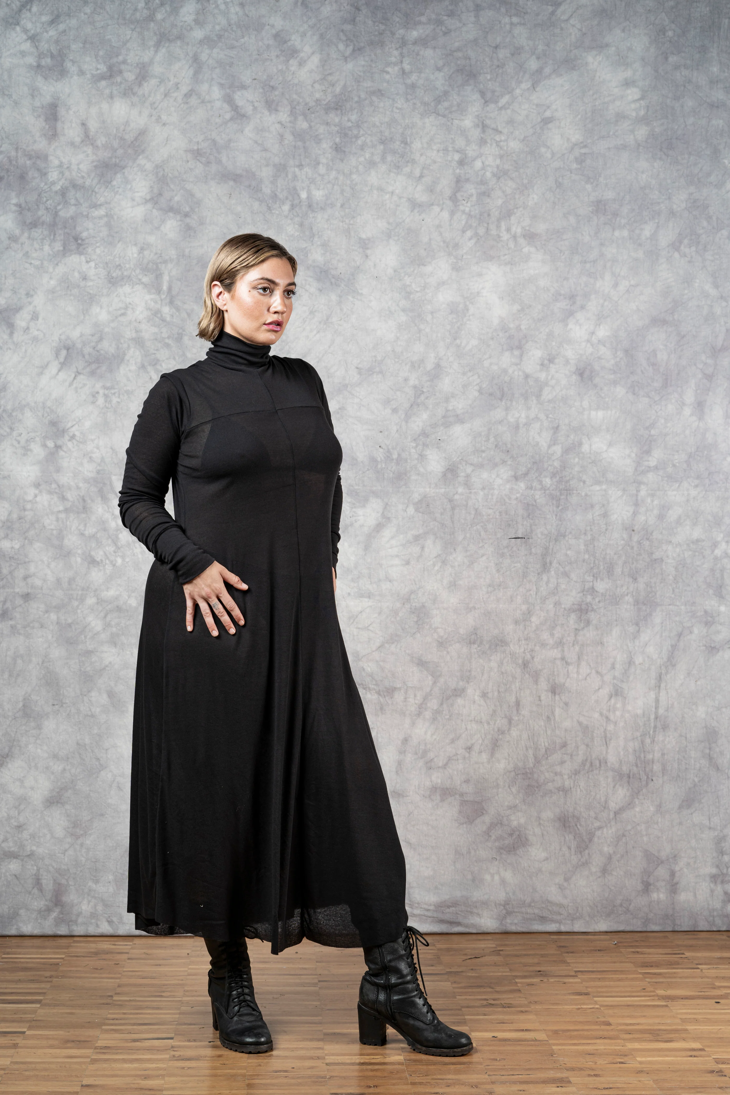 Cross-Seam Maxi Dress - Image 15