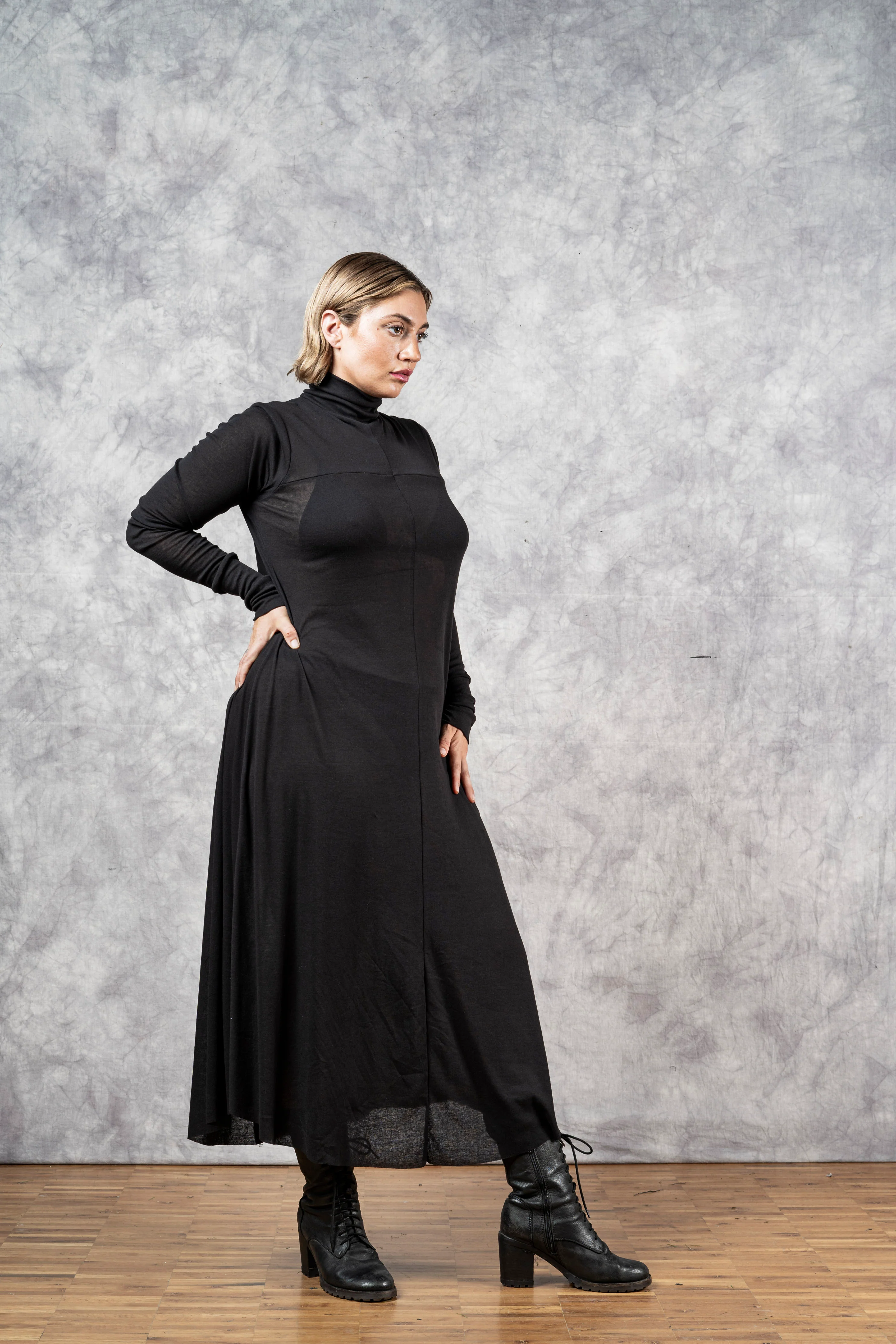 Cross-Seam Maxi Dress - Image 17