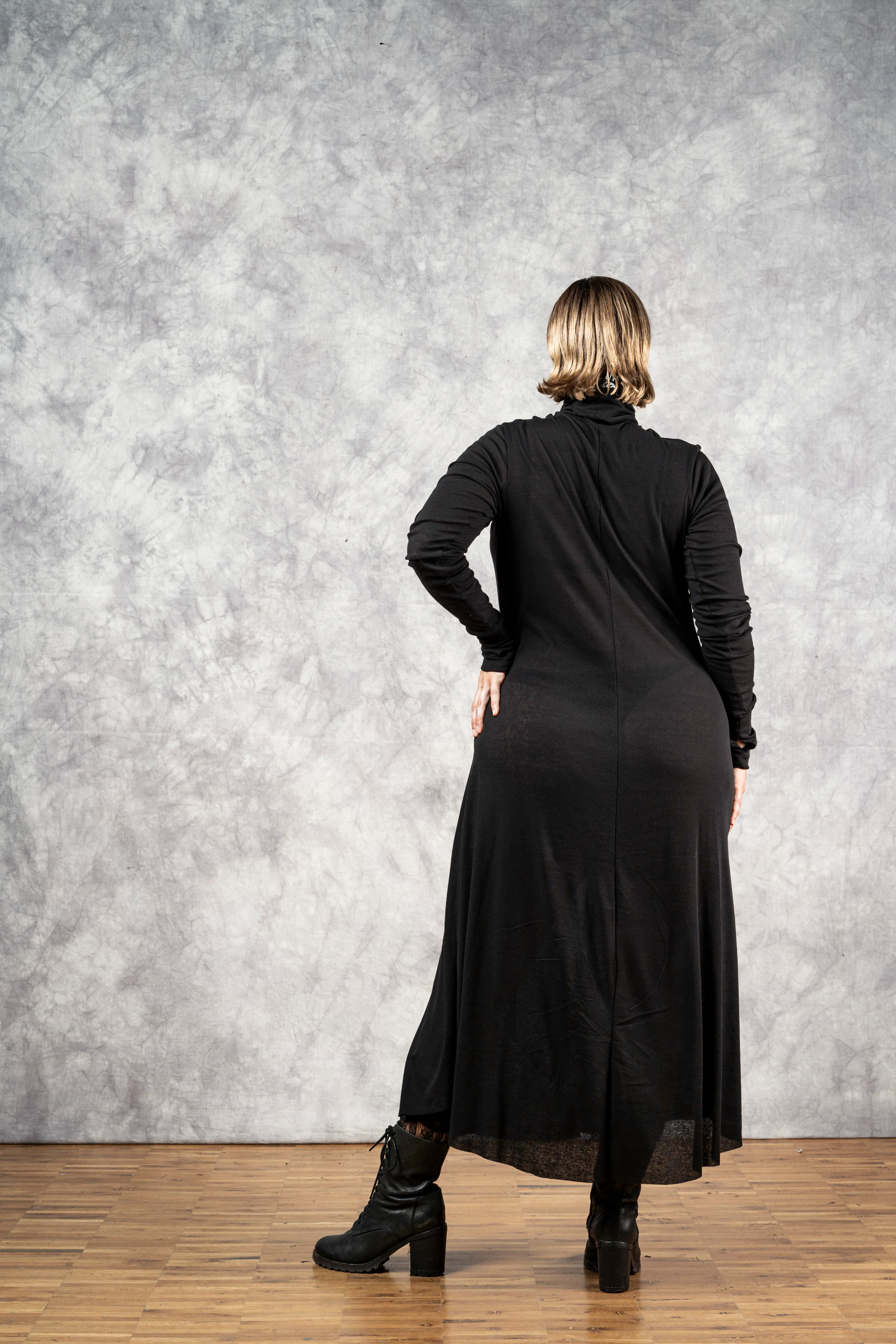 Cross-Seam Maxi Dress - Image 22