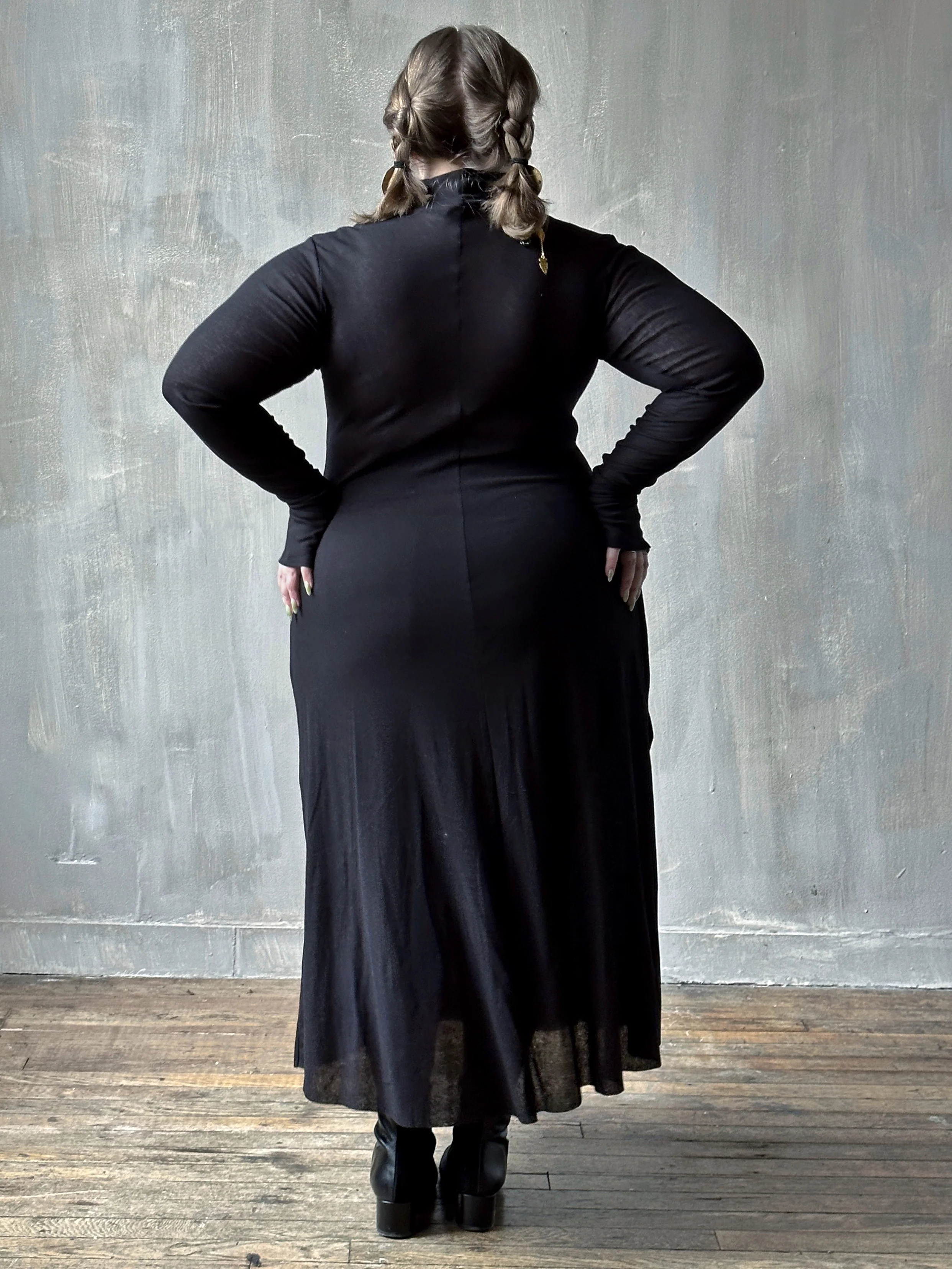 Cross-Seam Maxi Dress - Image 9