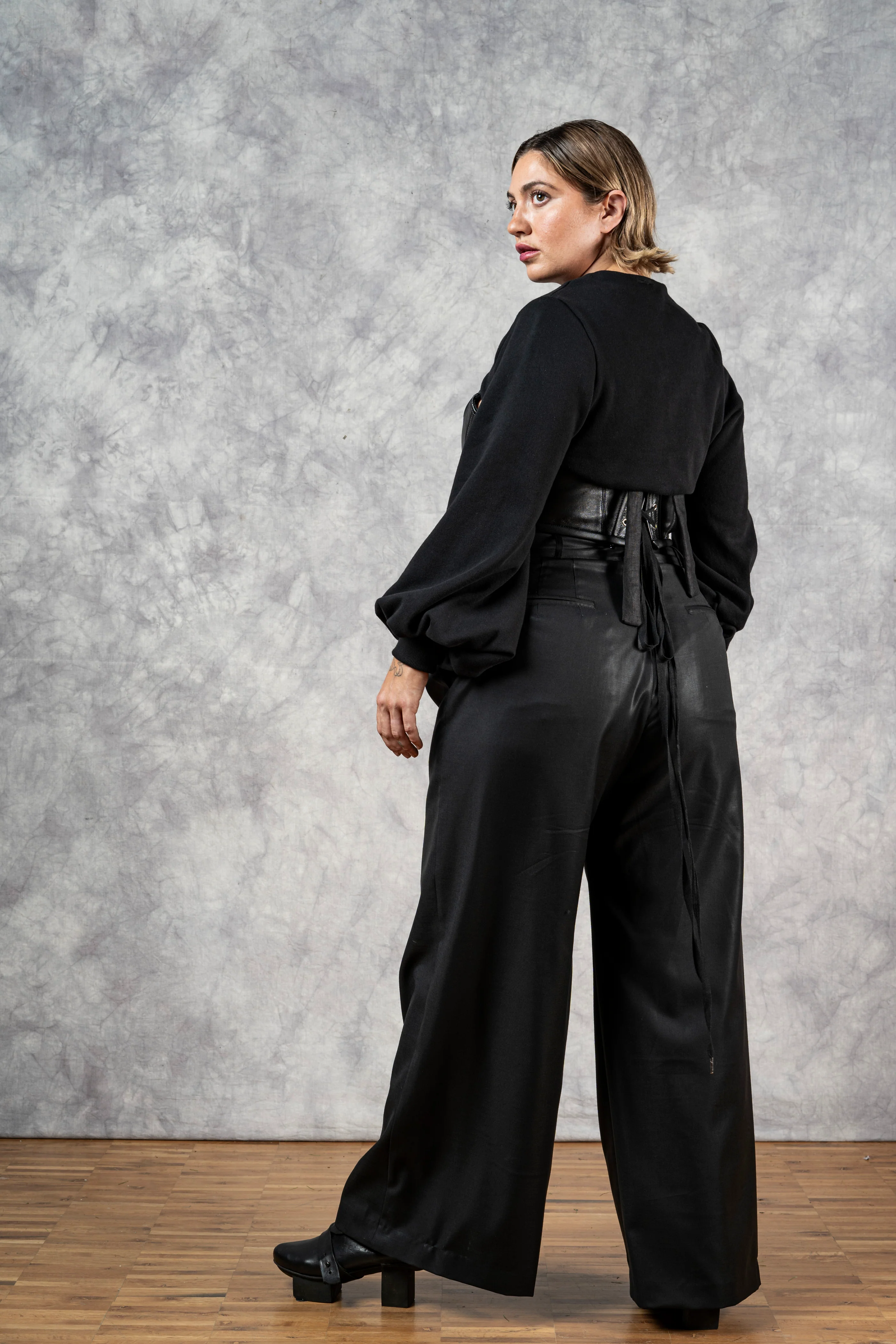 Wide Leg Trouser in Black Wool (Size III) - Image 15