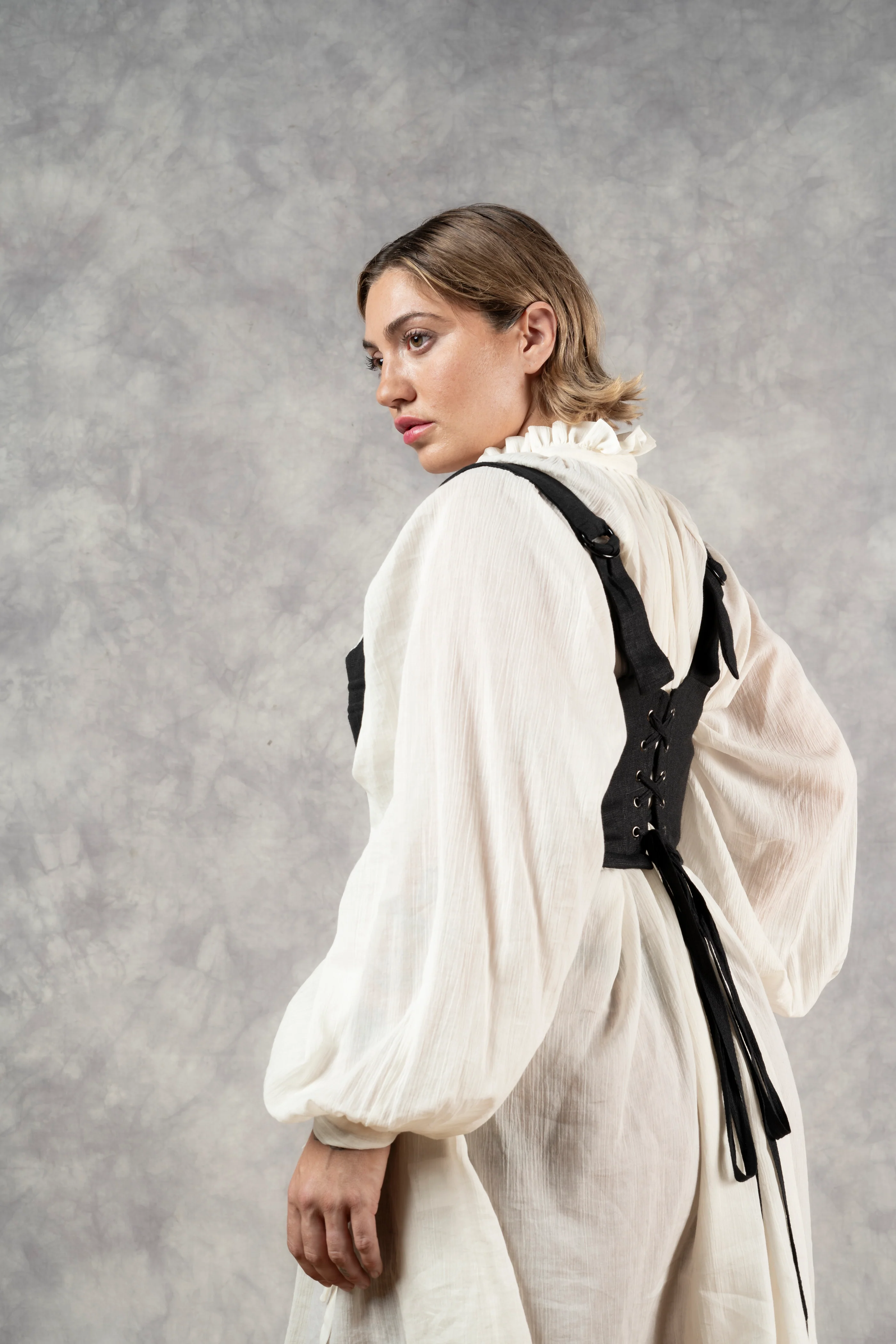 Hybrid Stays in Black Linen (Made-To-Order) - Image 17