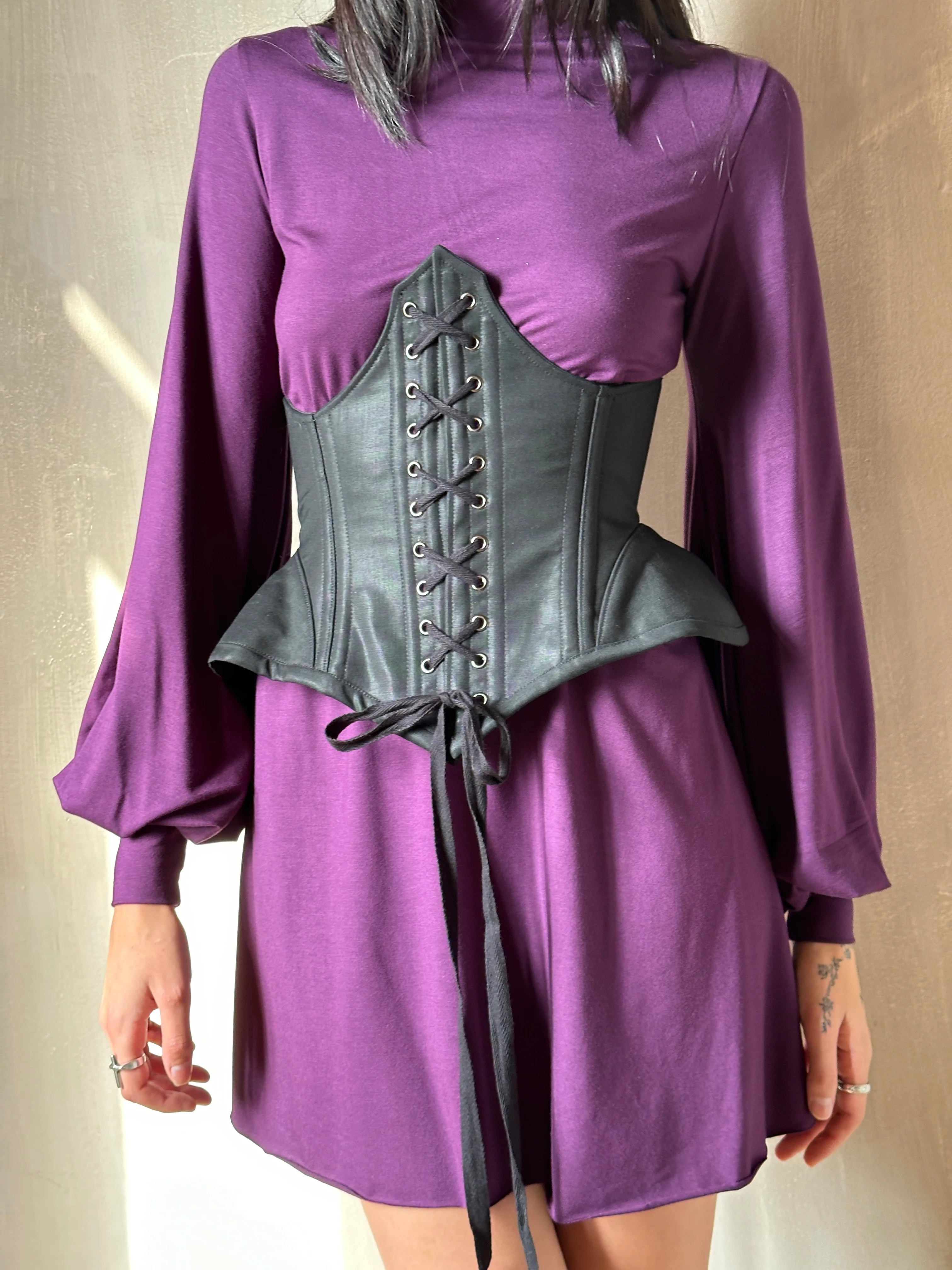 Sample Sale: Underbust Pannier Corset in Wool Sateen (Size IV) - Image 5