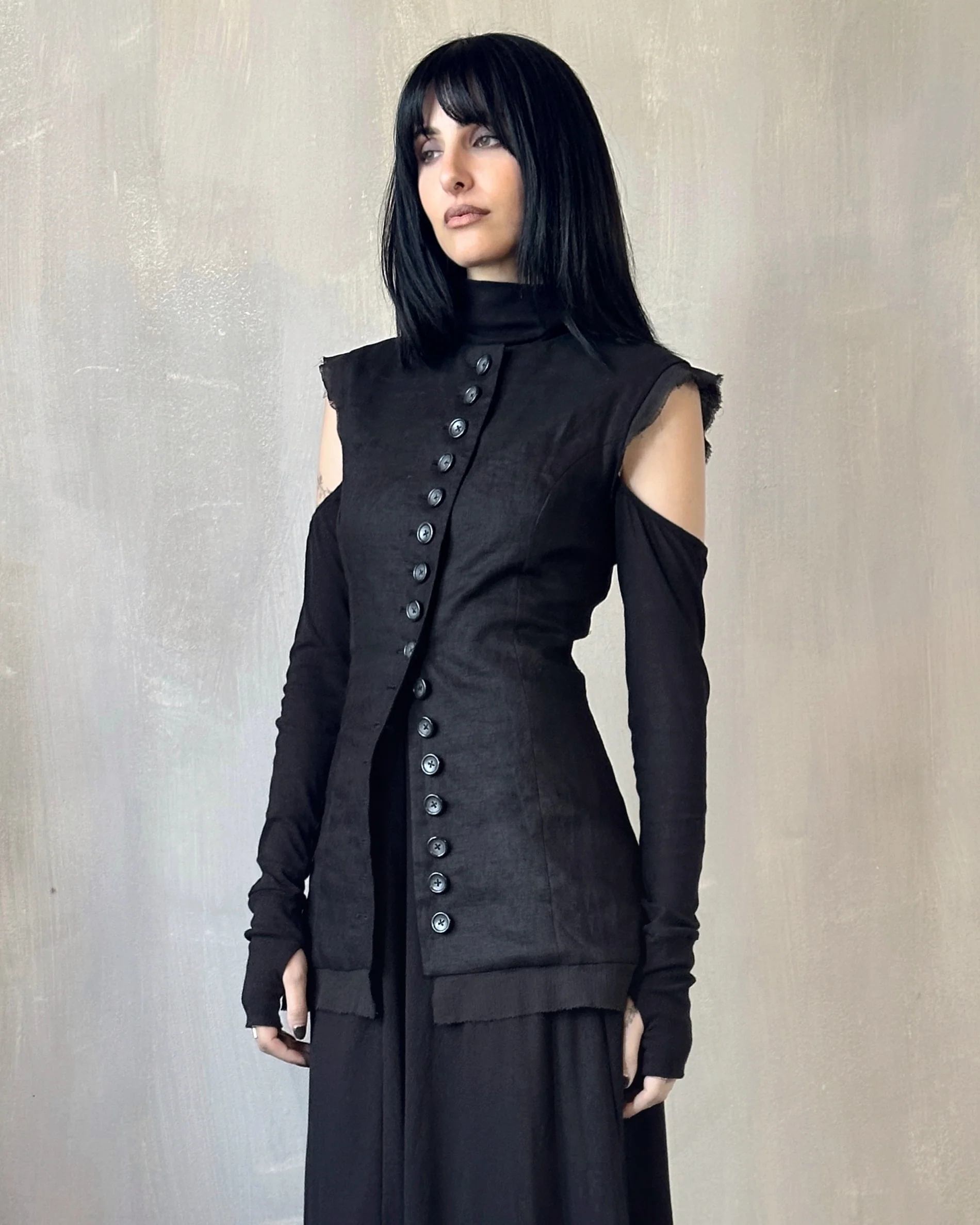 Long Button-Front Tails Vest in Linen - Image 3