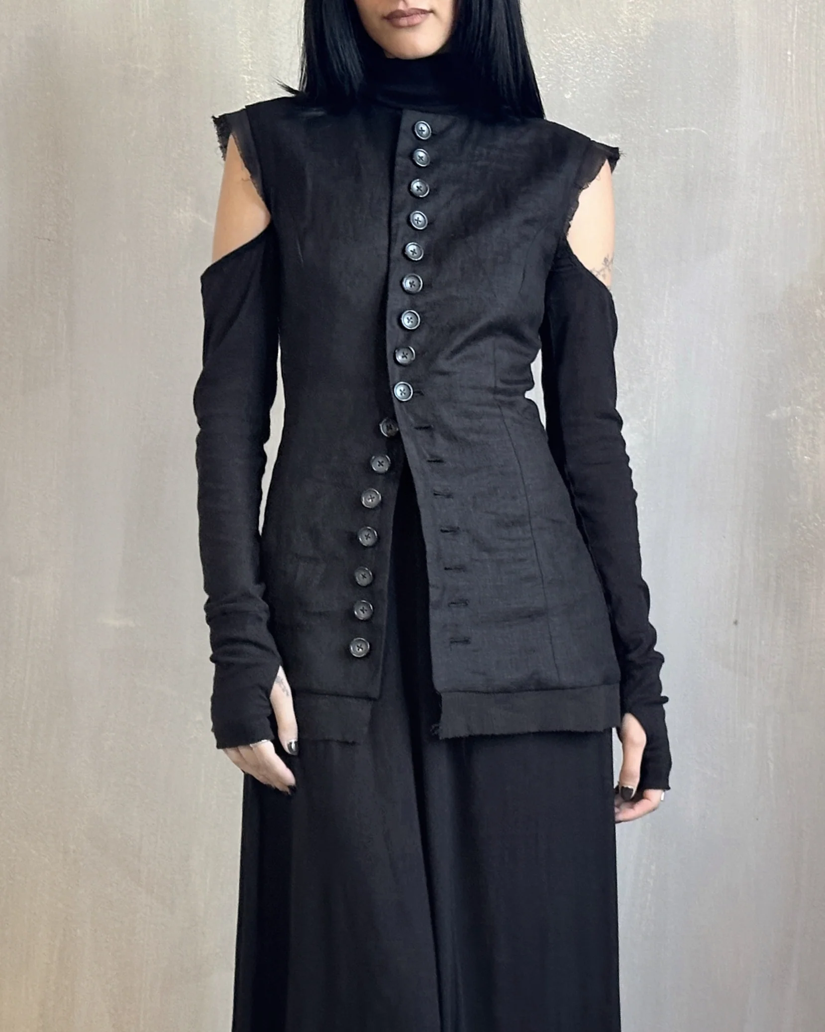 Long Button-Front Tails Vest in Linen - Image 6