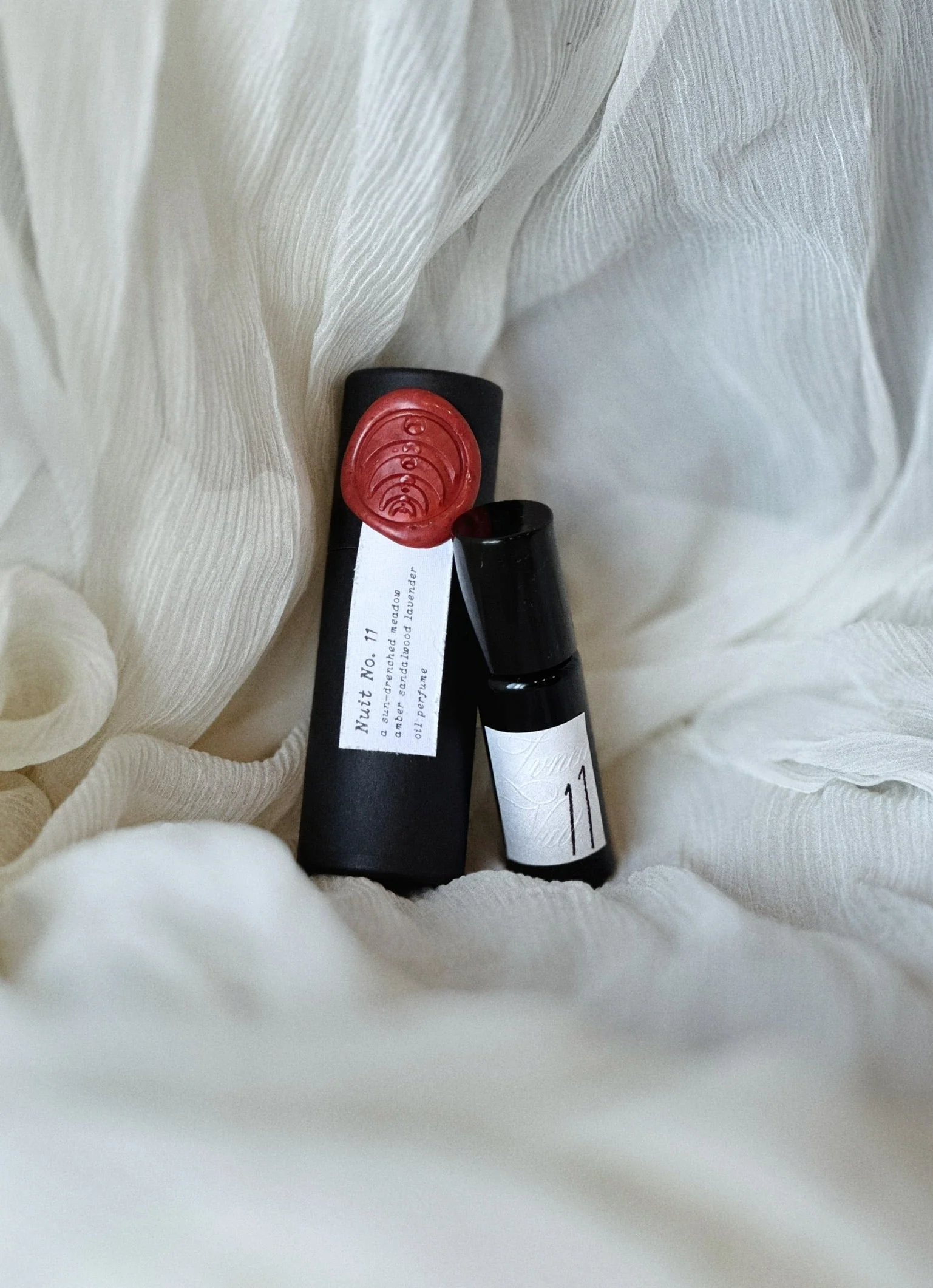 NUIT No. 11 Botanical Oil Perfume (In Stock) - Image 10