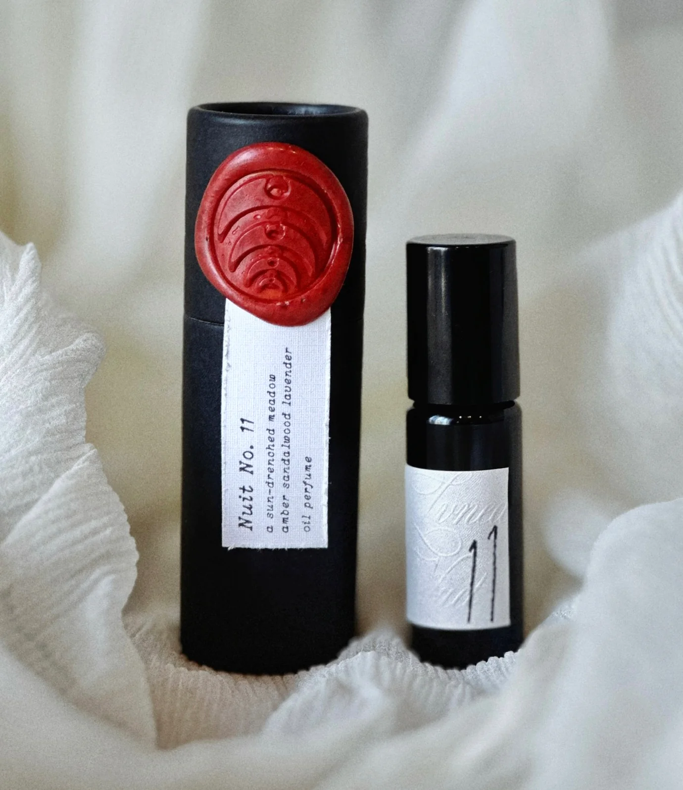NUIT No. 11 Oil Perfume Sample - Image 8