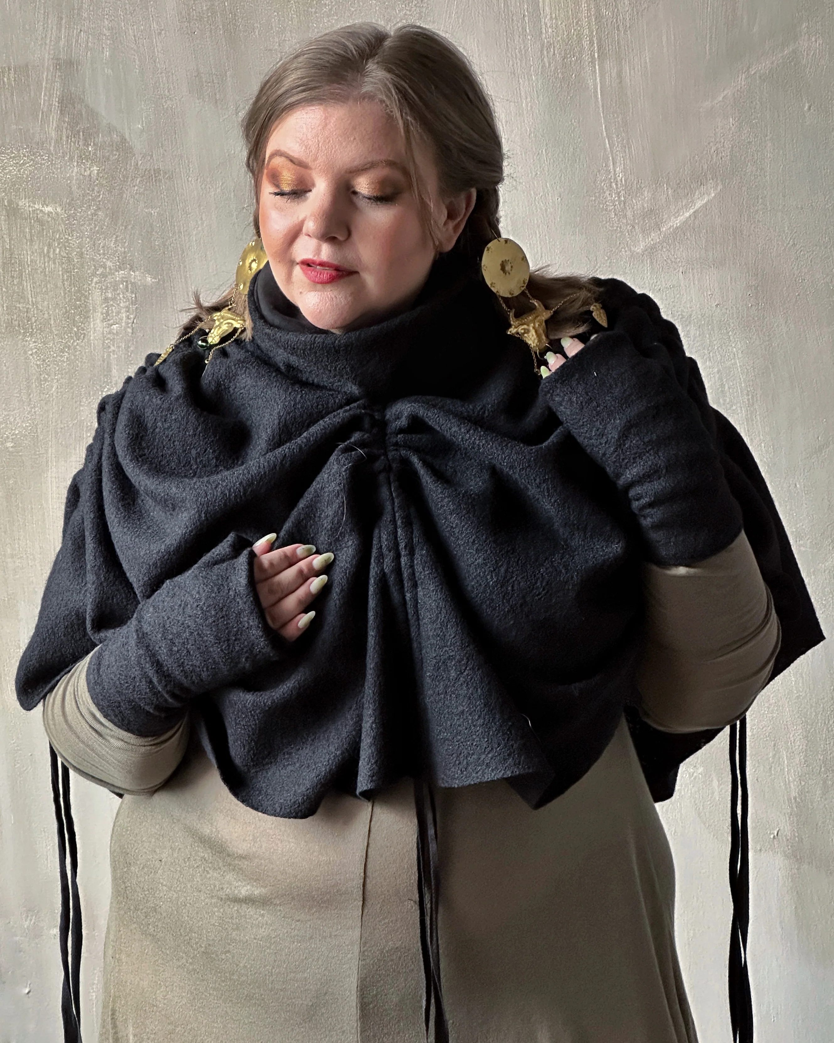 Ruched Capelet in Black Wool - Image 5