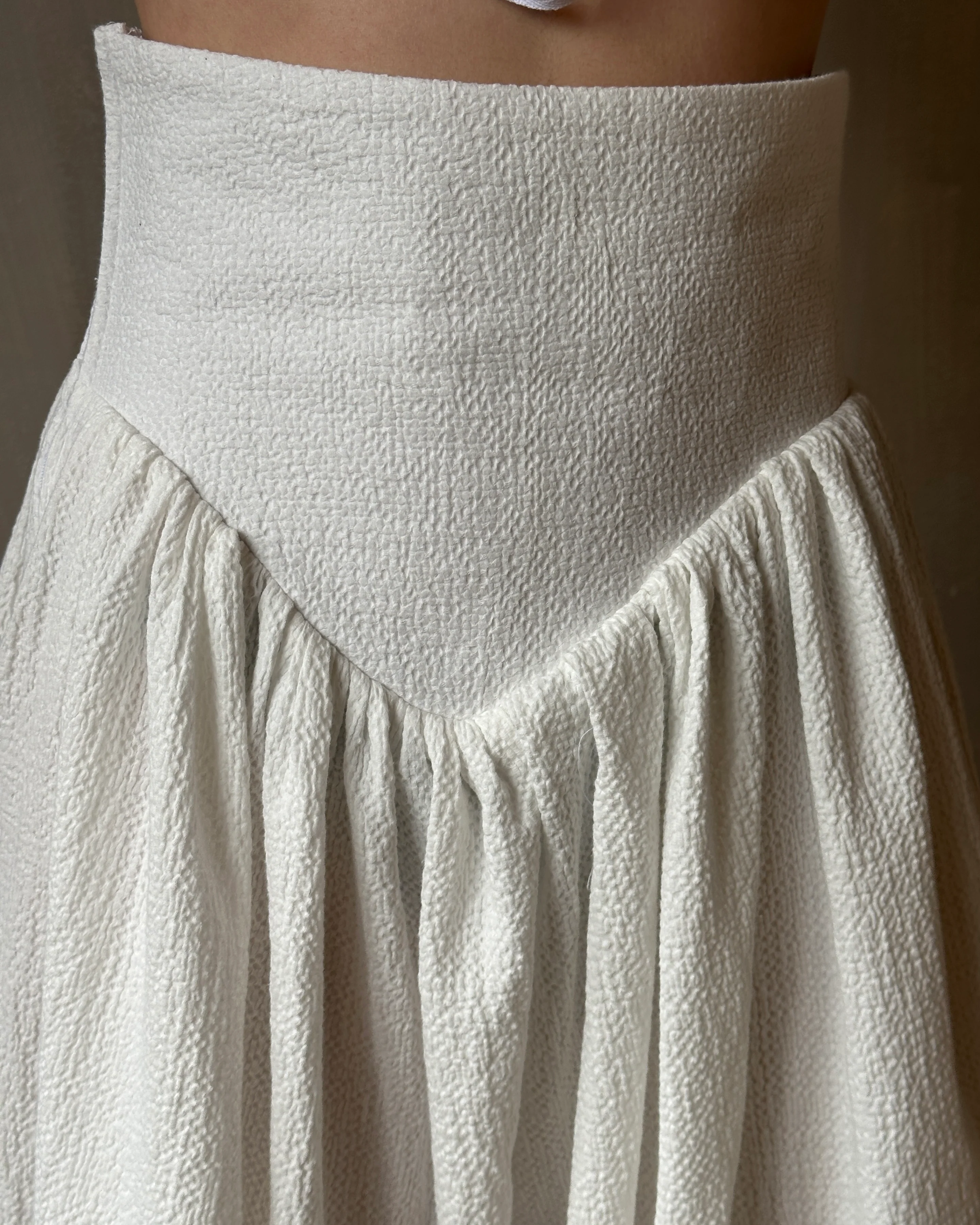 Sample Sale: Extended Yoke Petticoat Skirt In White Seersucker Cotton (Size I & V) - Image 11