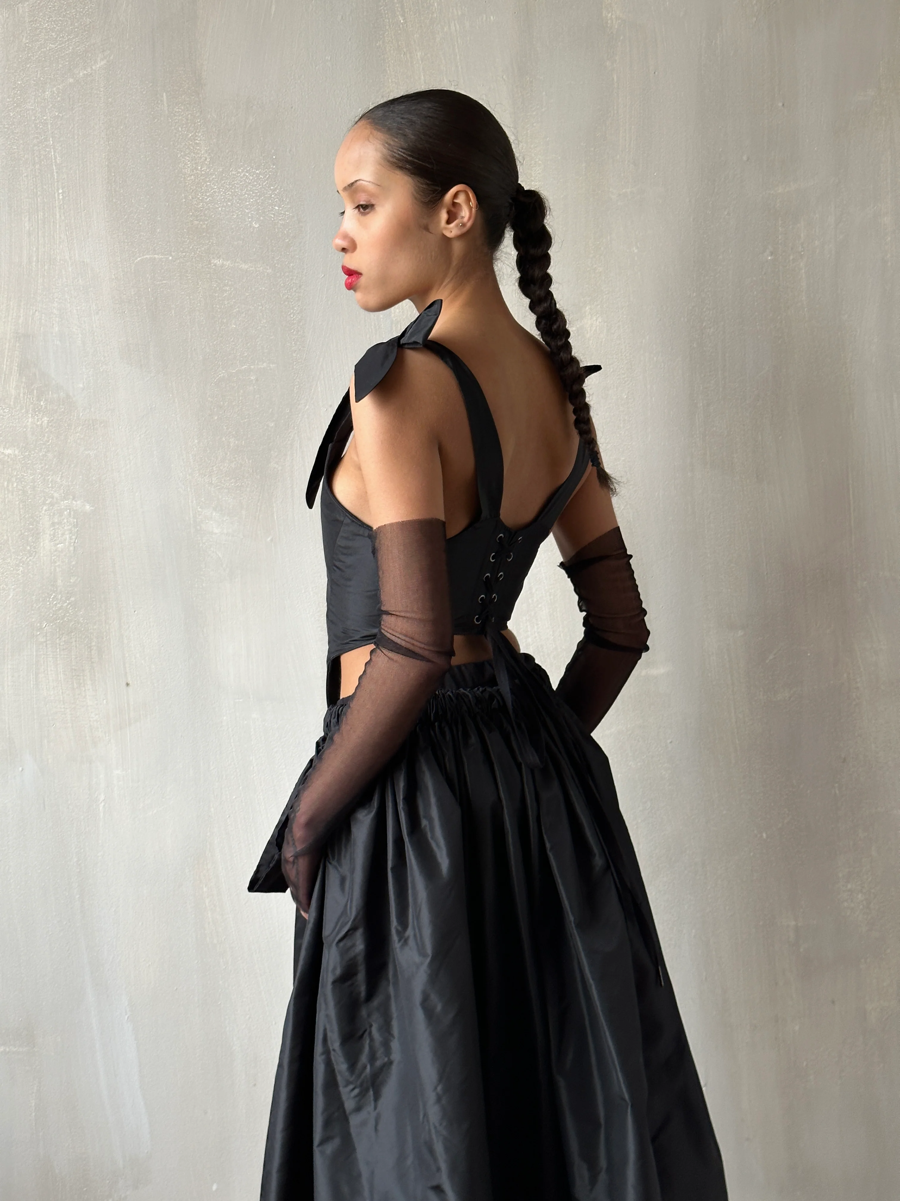 FW'24: Silk Fingerless Opera Gloves in Black (Pre-Order) - Image 6