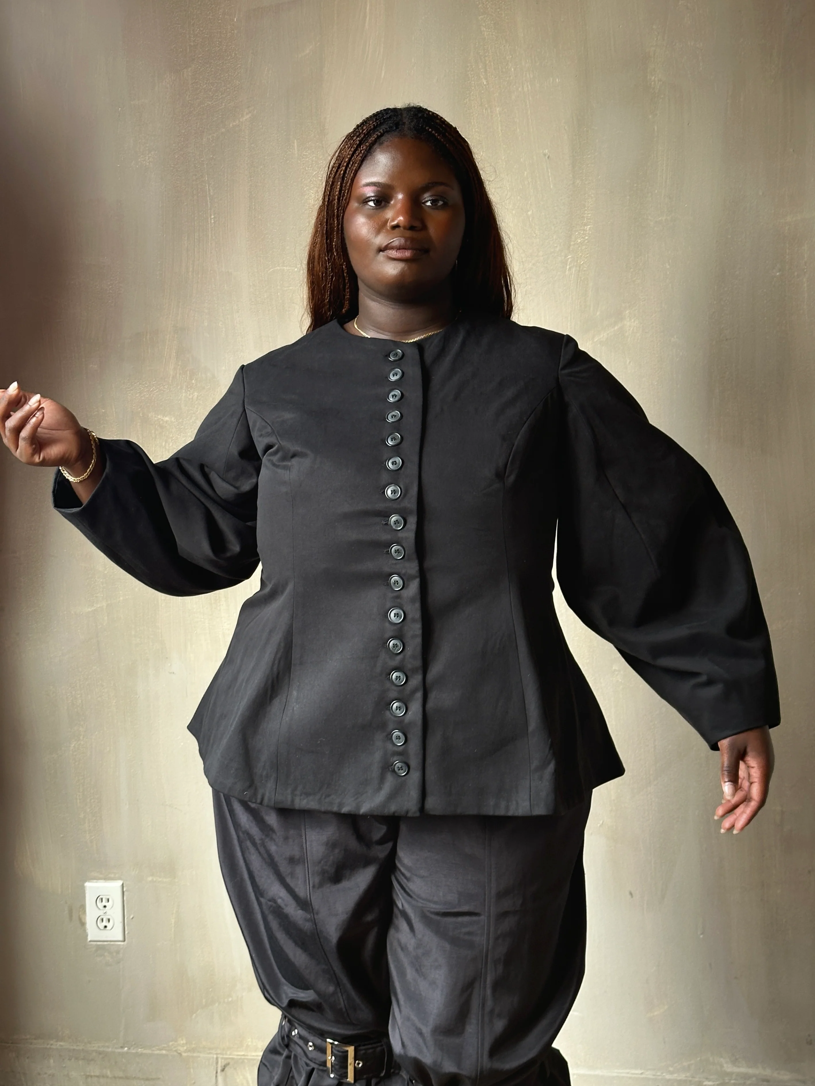 Tails Button Jacket with Lantern Sleeve in Black Cotton Twill (In Stock) * - Image 4