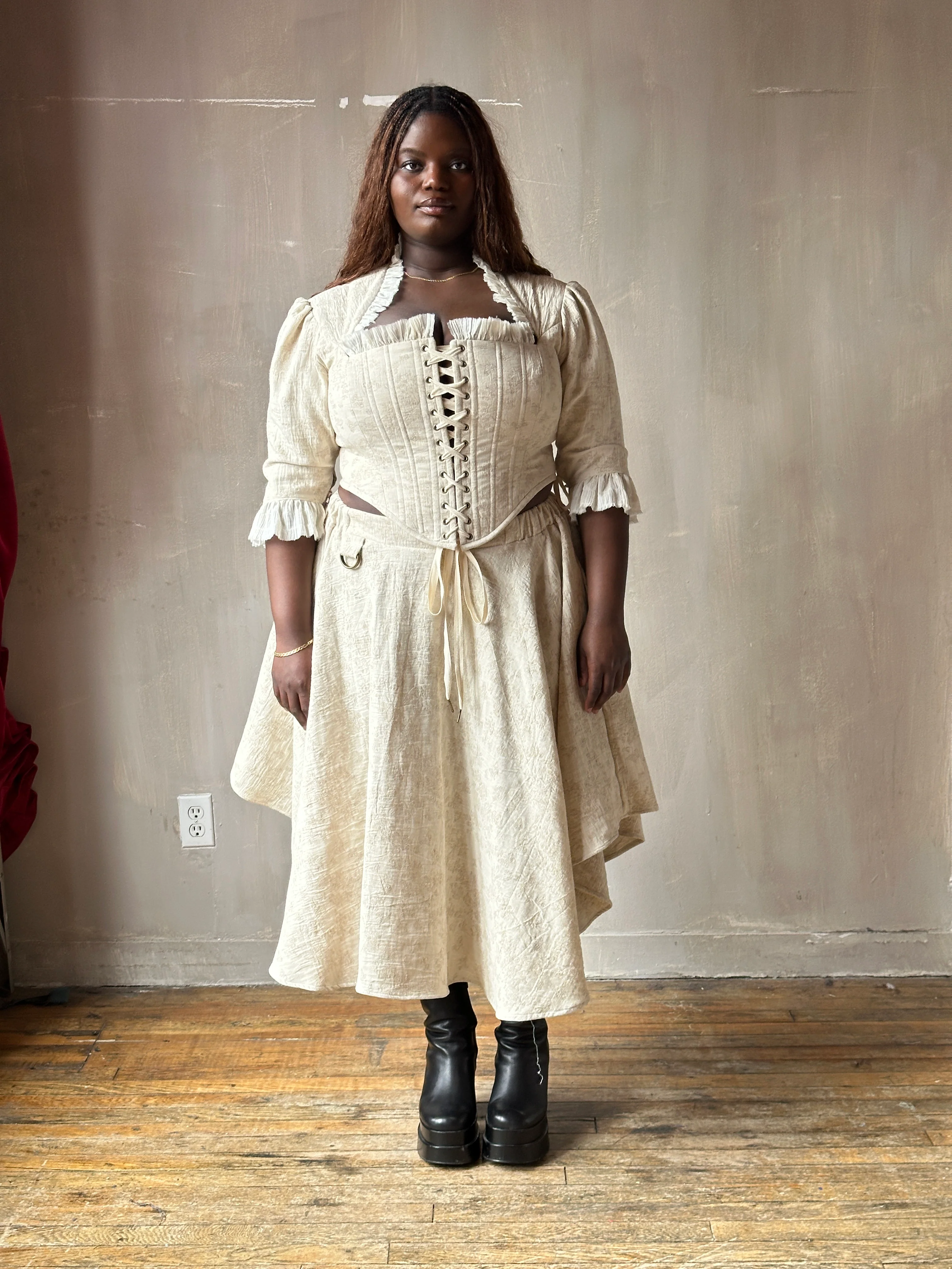 Spring '26: Pastorale Bodice in Antique Floral Ivory Cotton (Pre-Order) - Image 3