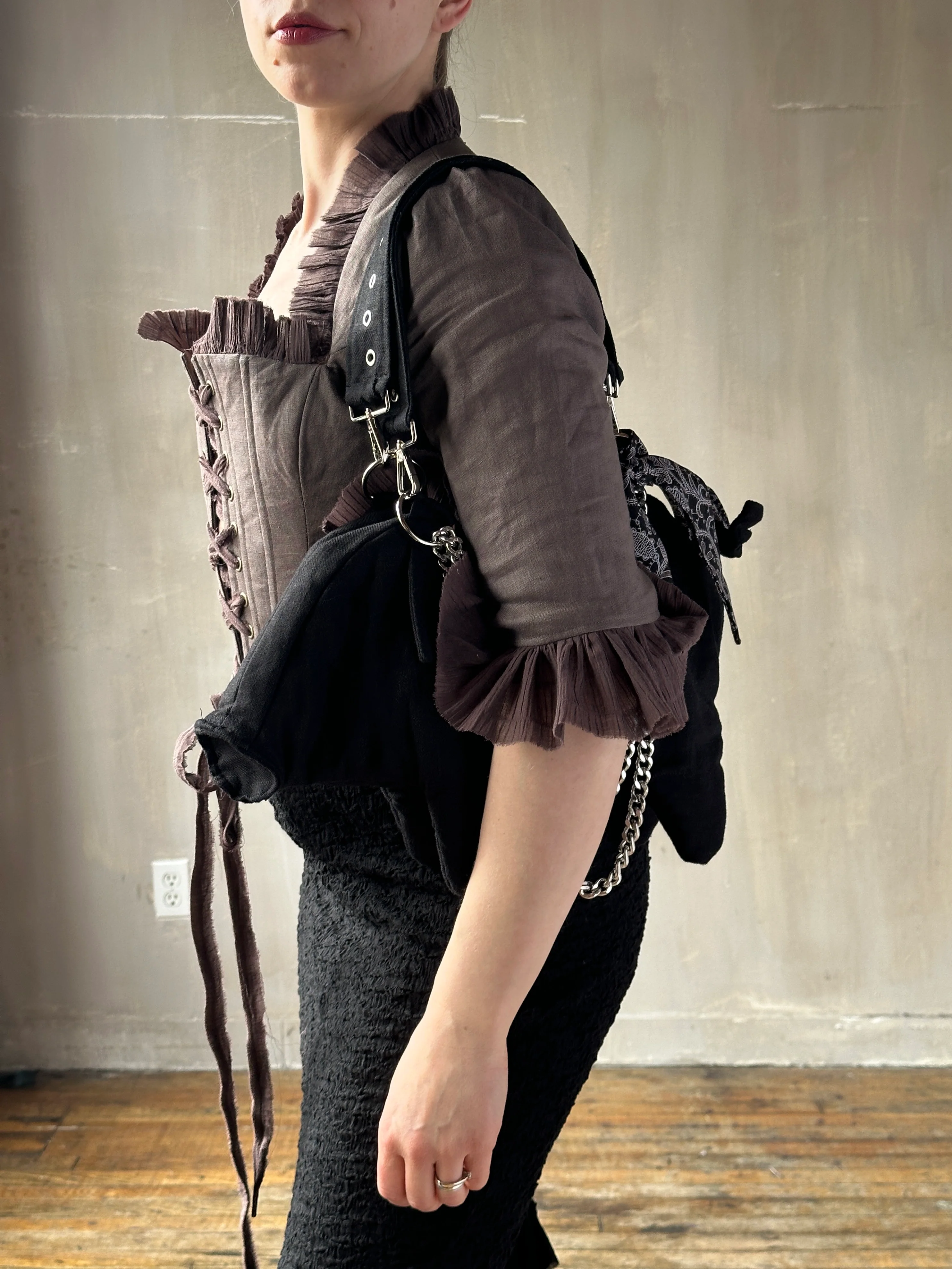 Spring '26: Pastorale Bodice in Mauve Taupe Linen (Pre-Order, Limited Edition) - Image 4