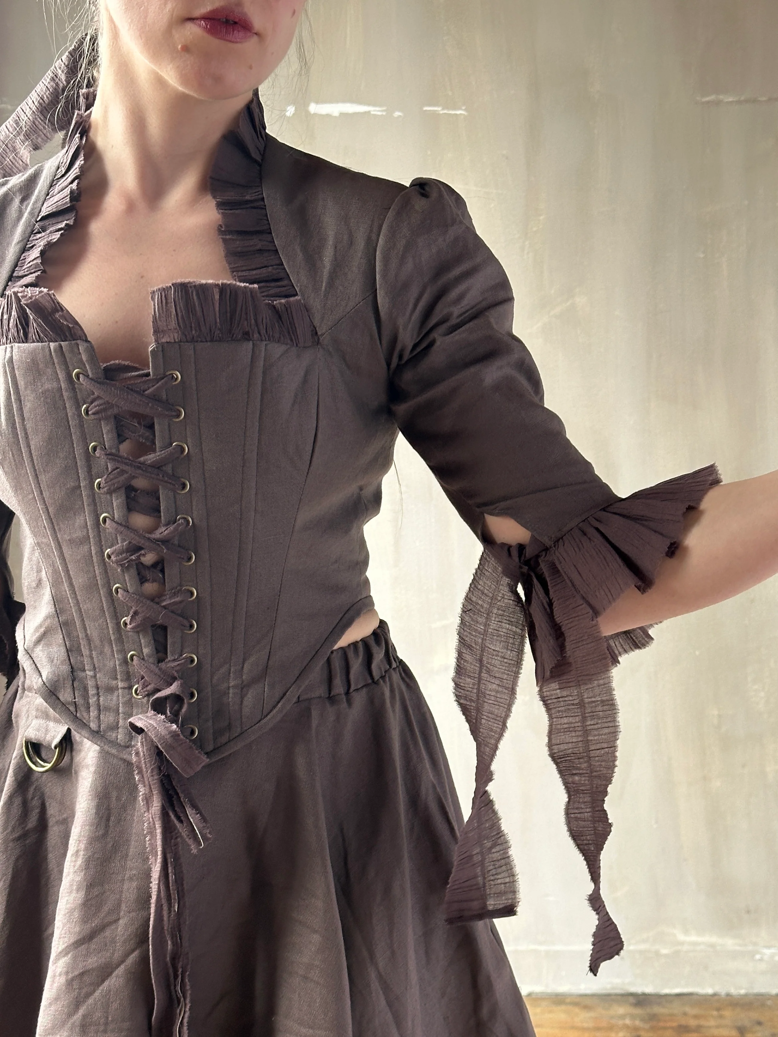 Spring '26: Pastorale Bodice in Mauve Taupe Linen (Pre-Order, Limited Edition) - Image 7