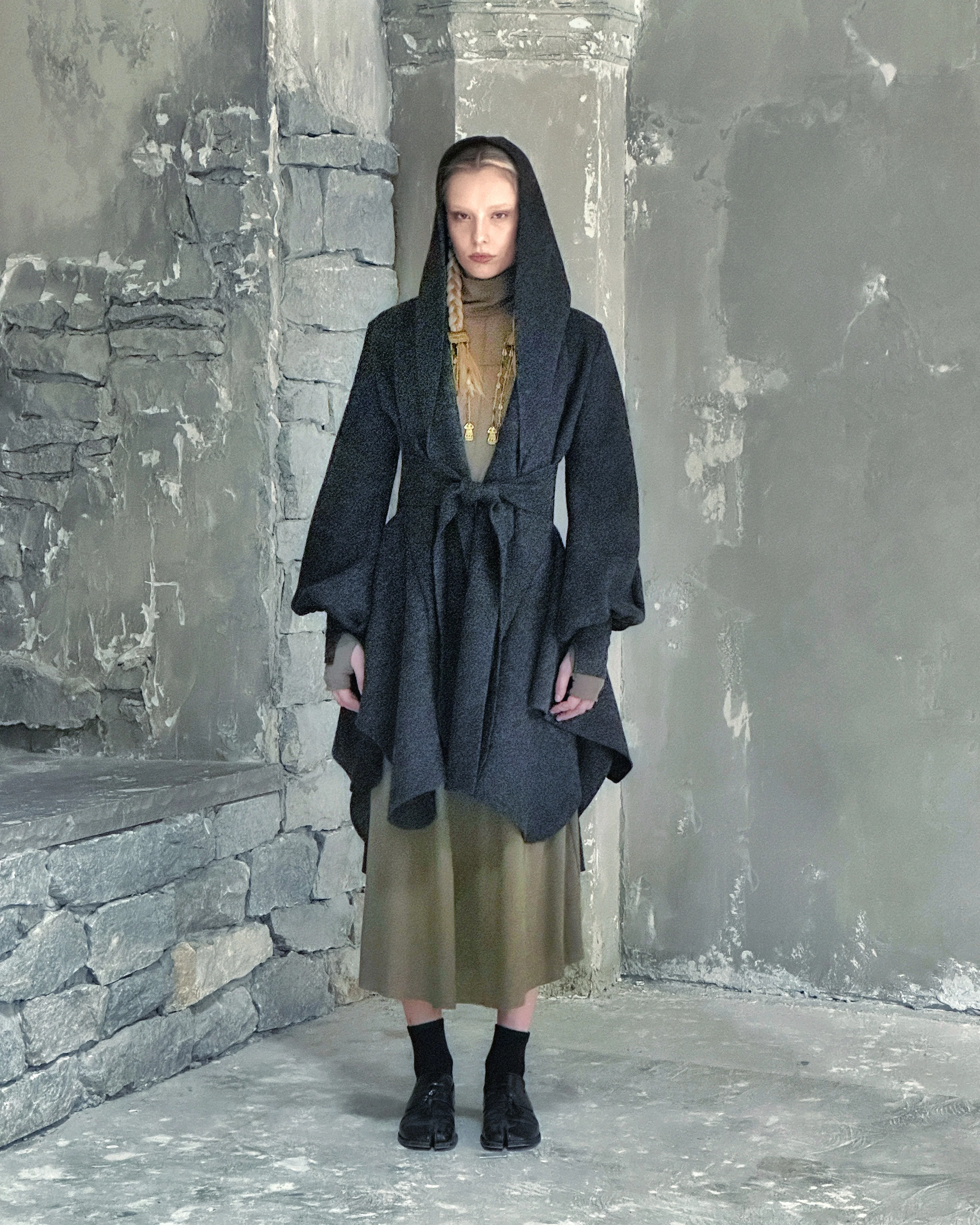 Sample Sale: Tournure Coat in Pure Wool (Dark Heather Grey, Size II) - Image 13
