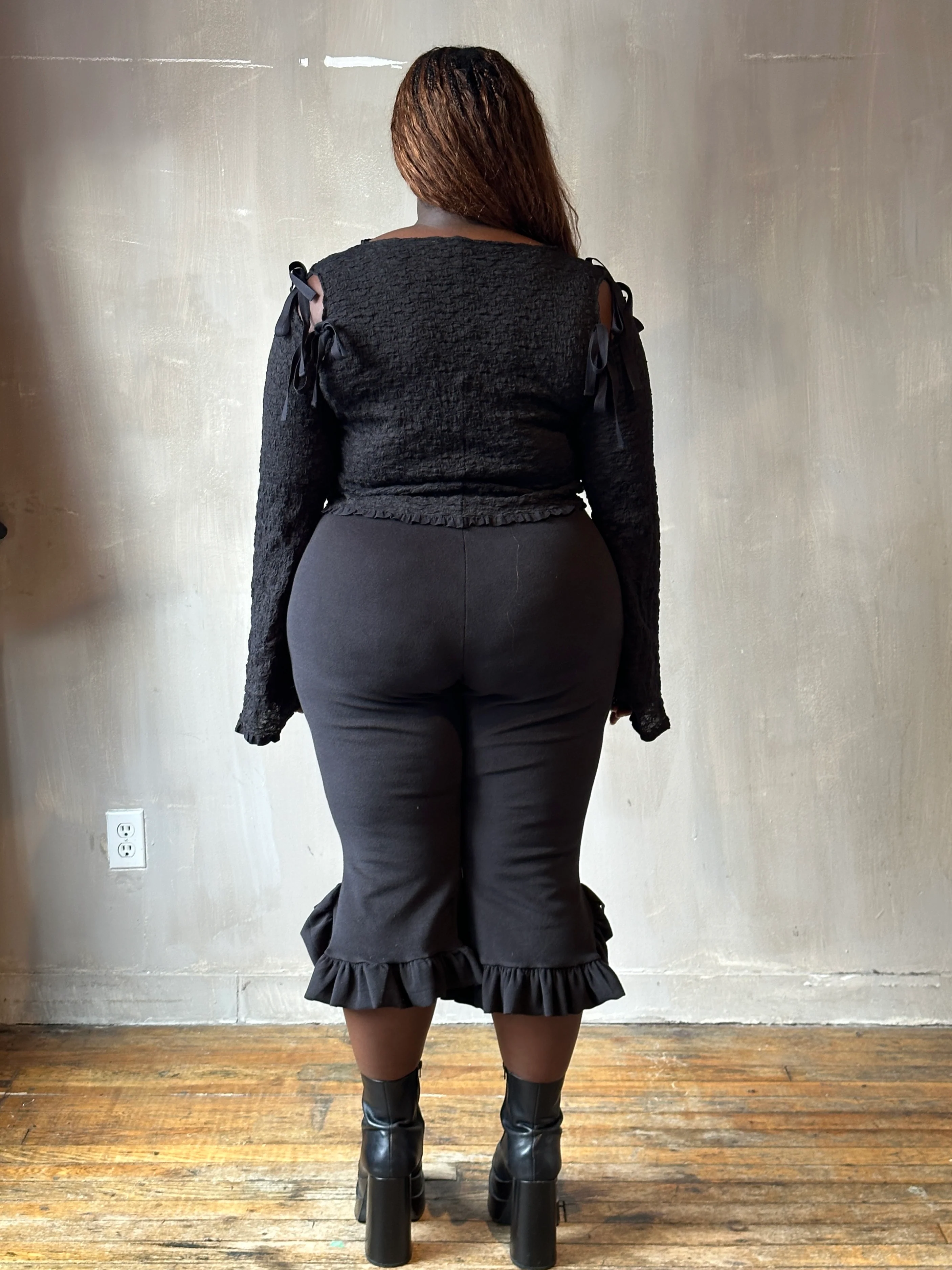 Winter '26: Detached Sleeve Top in Textured Black Cotton (Pre-Order) - Image 12