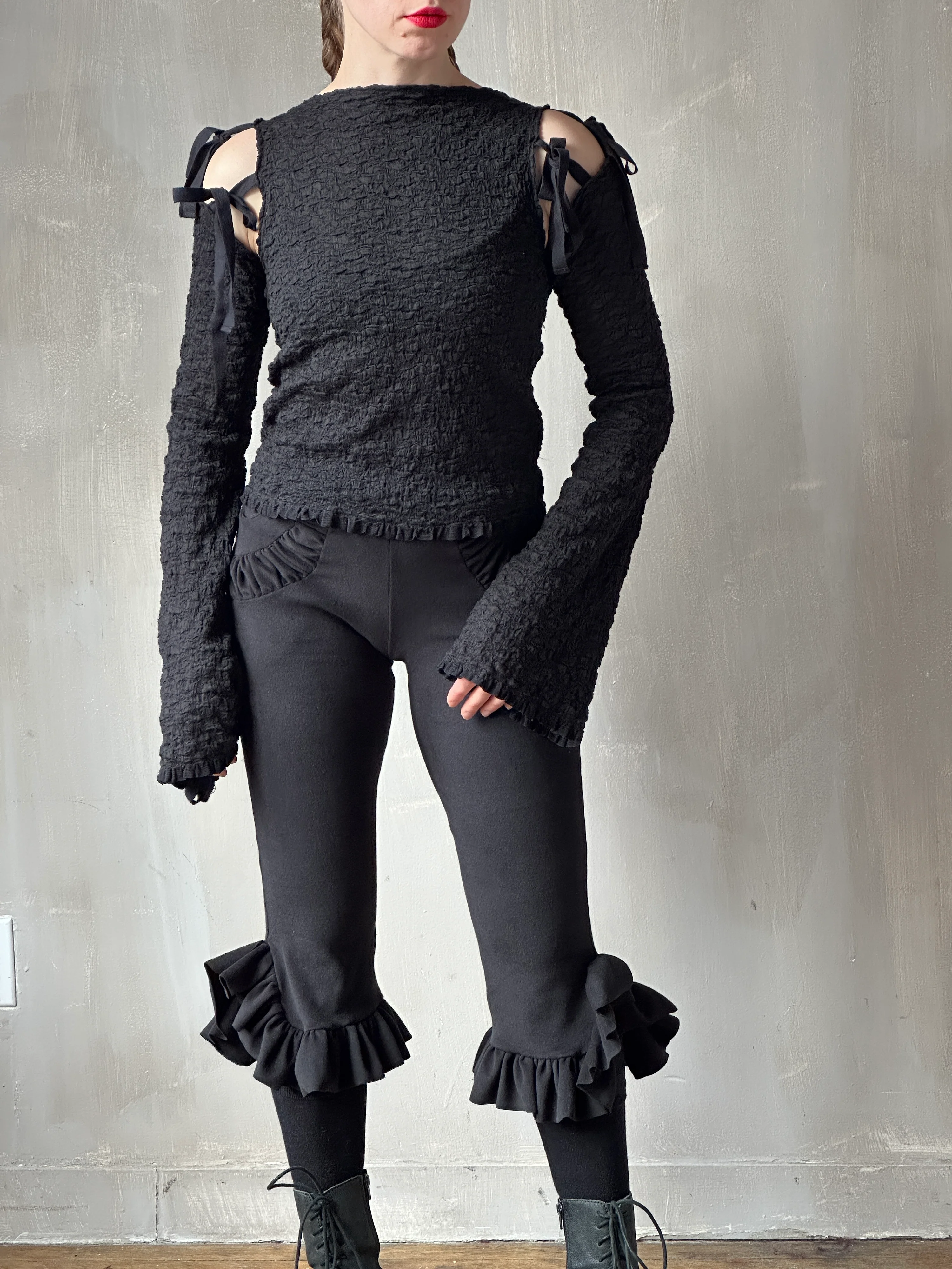 Winter '26: Detached Sleeve Top in Textured Black Cotton (Pre-Order) - Image 3