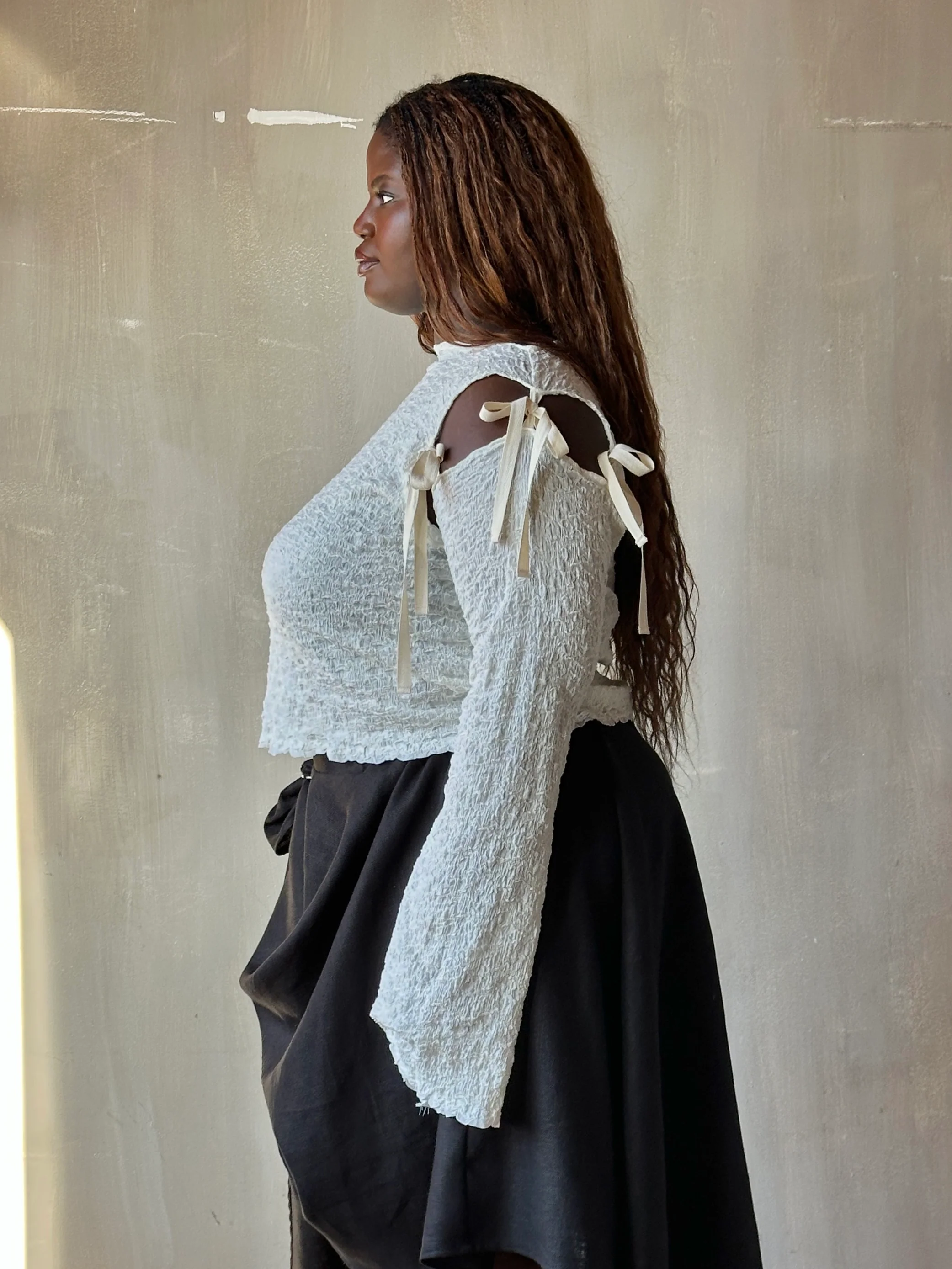 Winter '26: Detached Sleeve Top in Textured Cream Cotton (Pre-Order) - Image 12