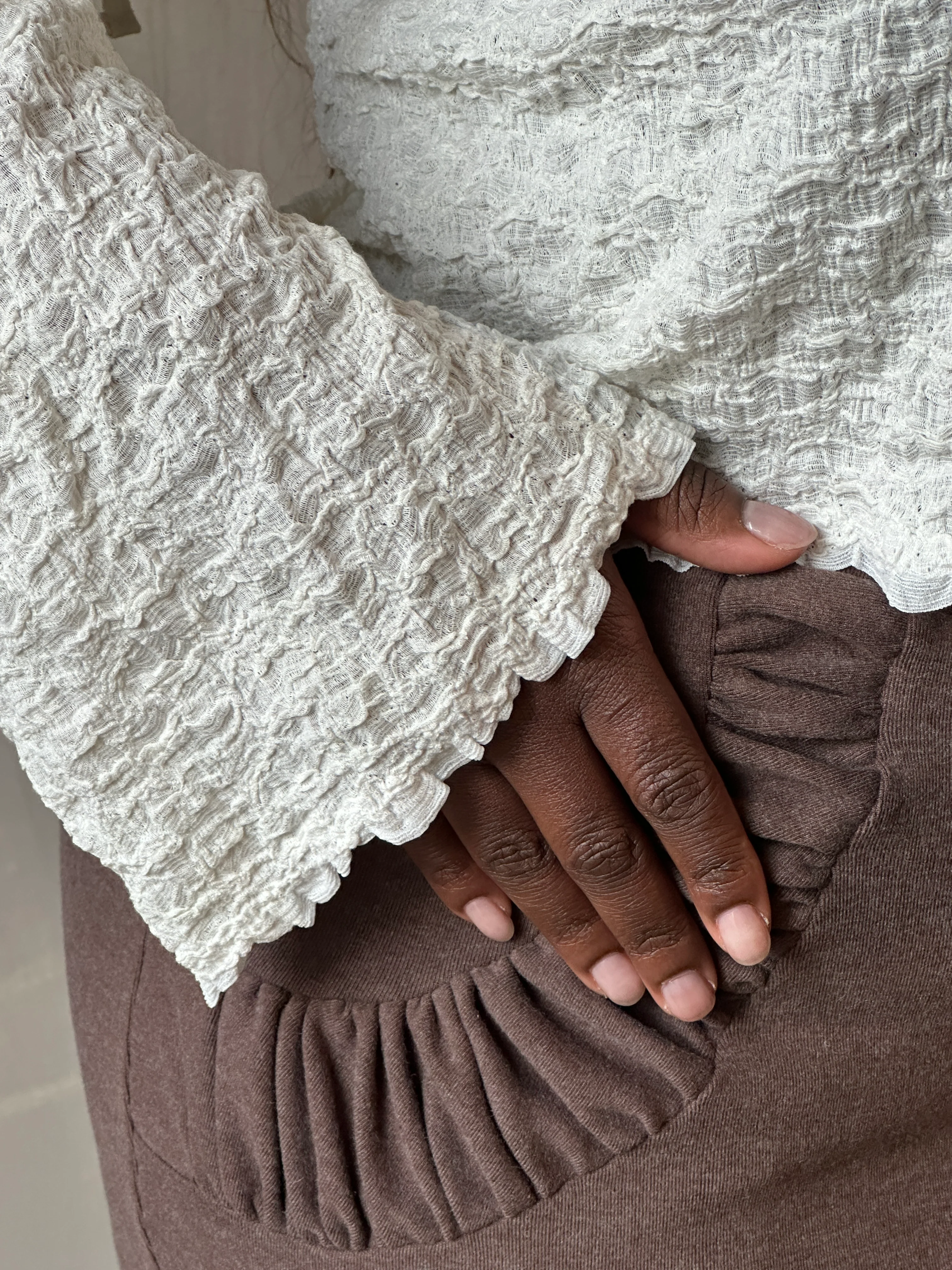 Winter '26: Detached Sleeve Top in Textured Cream Cotton (Pre-Order) - Image 15